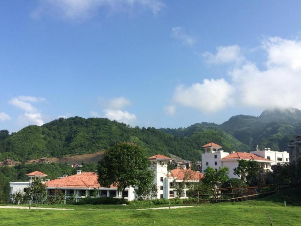 Country Garden Phoenix Hotel Zhangjiajie Exterior photo