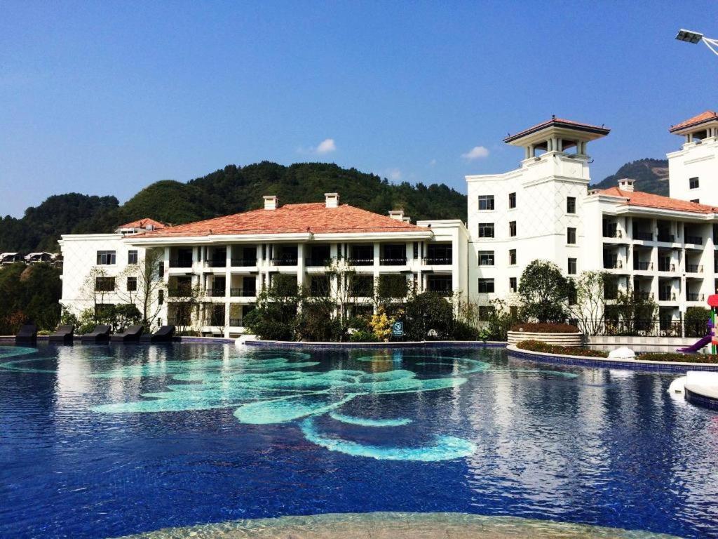 Country Garden Phoenix Hotel Zhangjiajie Exterior photo